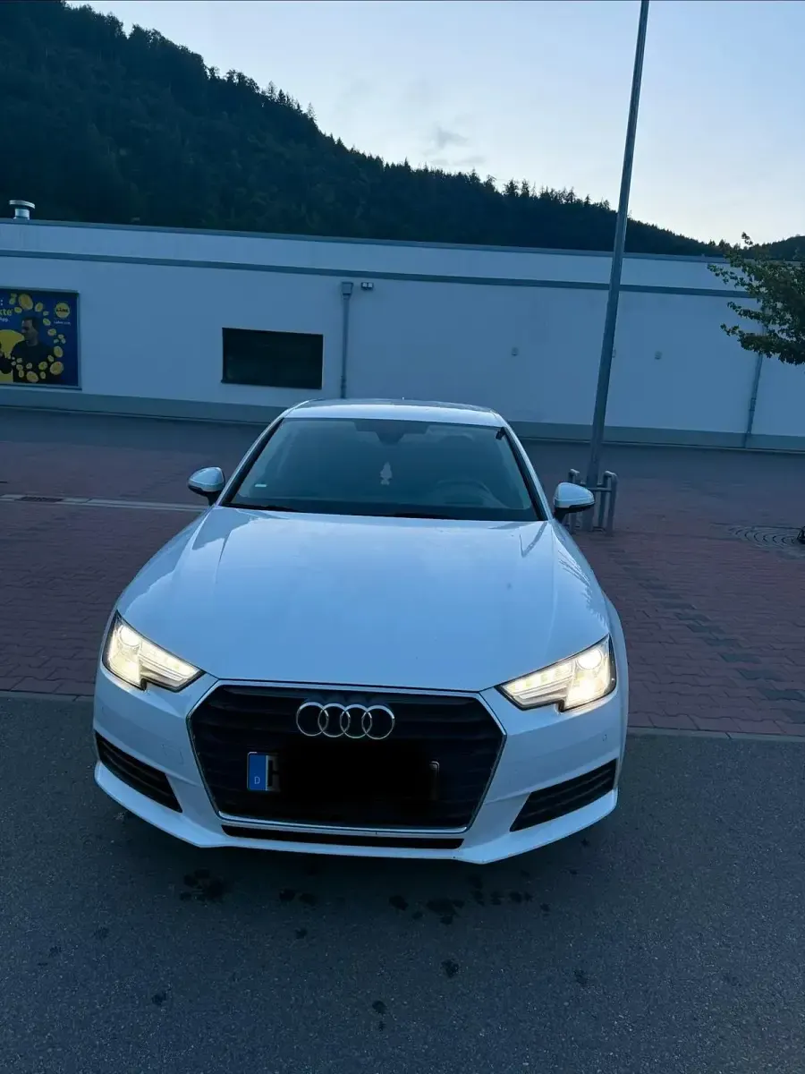 Gebraucht Audi A4 Design 150 PS (110 kW) 2016 Limousine