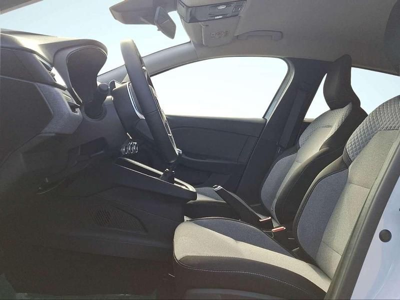 Gebraucht Mitsubishi Colt Plus 67 PS (49 kW) 2024 Antarktisweiss (s) Limousine