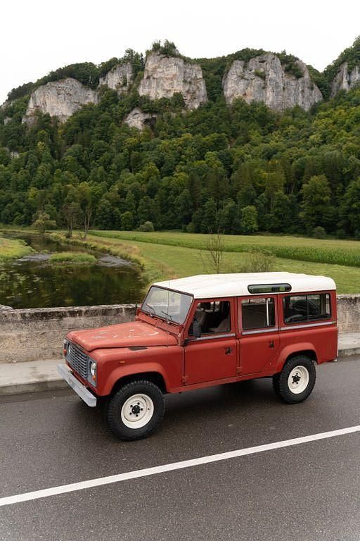Gebraucht Land Rover Defender 135 PS (99 kW) 1985 Rot SUV