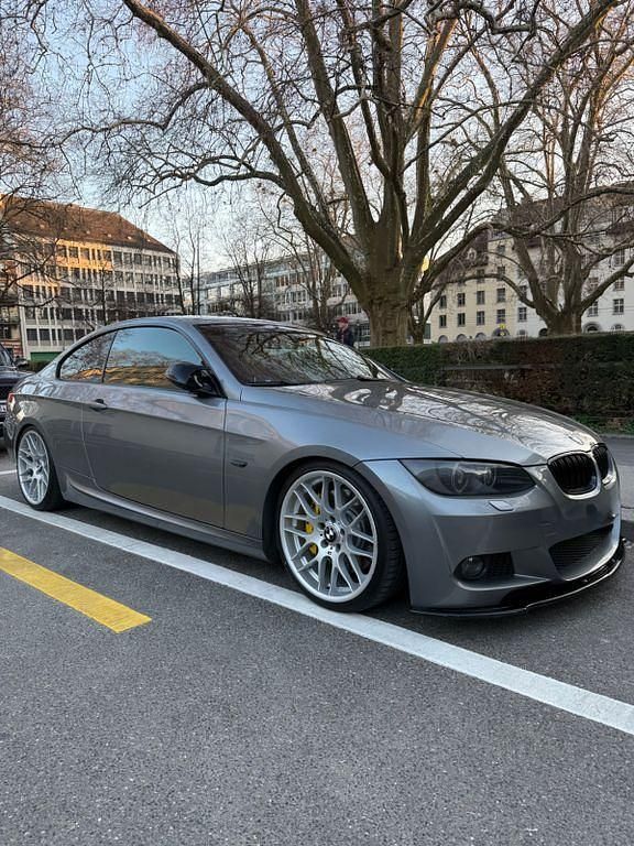 Gebraucht BMW 335 Performance 306 PS (225 kW) 2010 Grau Coupé