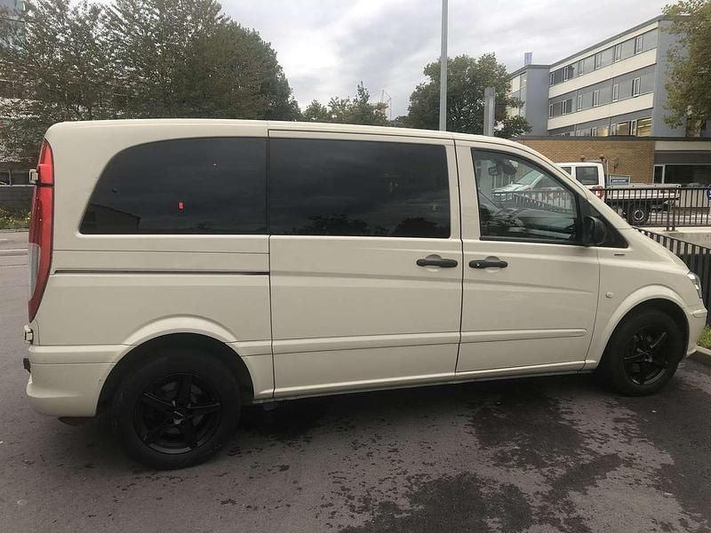 Gebraucht Mercedes Vito 163 PS (119 kW) 2013 Grau Van