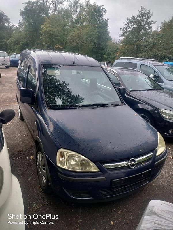 Blau Gebraucht 2005 Opel Combo Van / Kleinbus | 1.850 € (Fairer Preis) - Bild 1/4