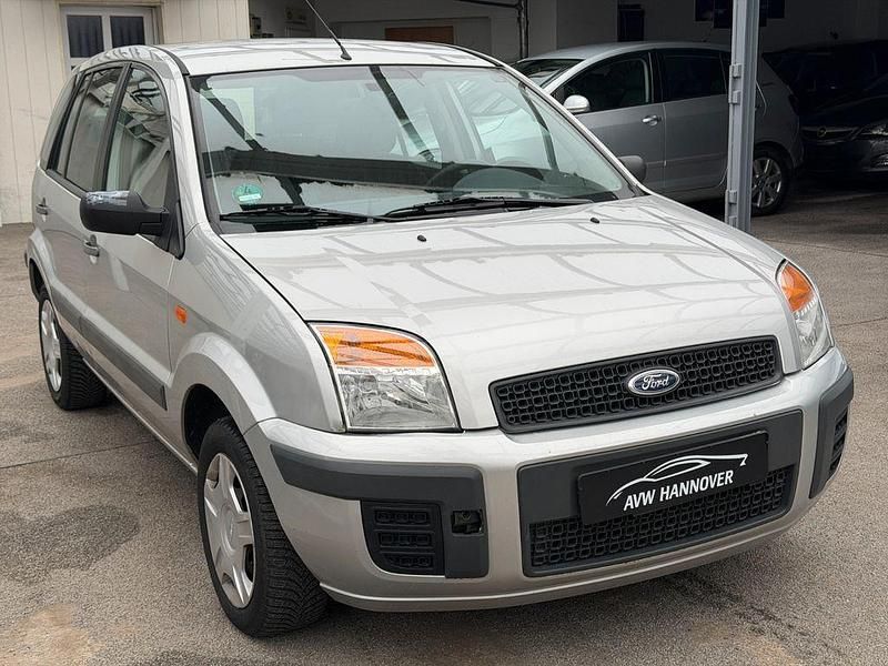 Gebraucht Ford Fusion Fun X 80 PS (58 kW) 2008 Silber Kleinwagen