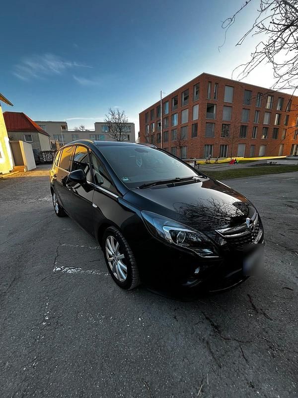 Gebraucht Opel Zafira 170 PS (125 kW) 2016 Schwarz Van / Kleinbus