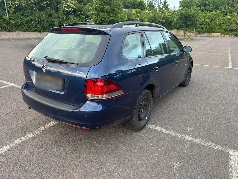 Gebraucht VW Golf VI 105 PS (77 kW) 2011 Kleinwagen