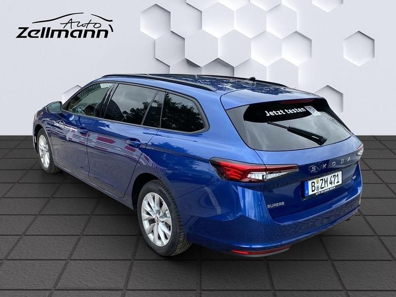 Gebraucht Skoda Superb Selection 193 PS (141 kW) 2024 Blau Kombi