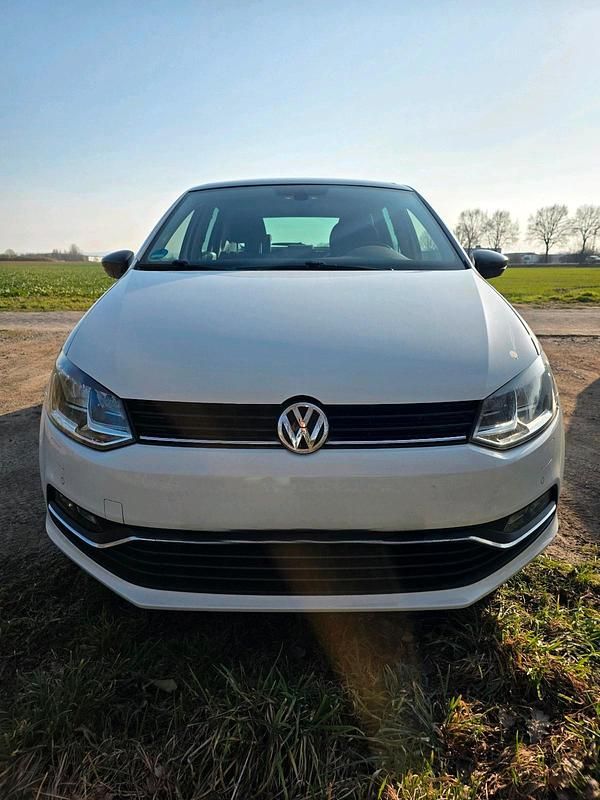 Gebraucht VW Polo 90 PS (66 kW) 2014 Weiß Kleinwagen