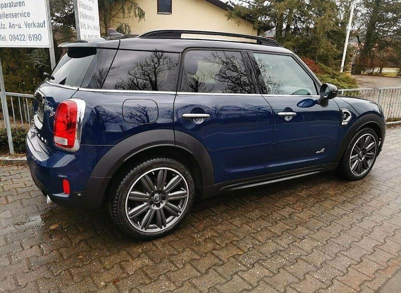 Blau Gebraucht 2018 Mini Countryman SUV | 19.999 € - Bild 1/4
