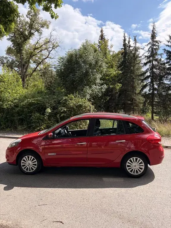 Gebraucht Renault Clio Luxe 101 PS (74 kW) 2010 Rot Limousine