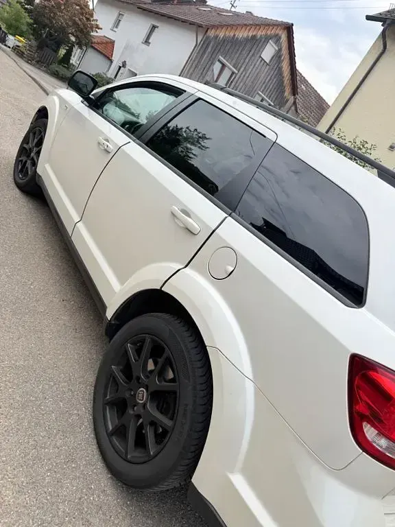 Gebraucht Fiat Freemont 170 PS (125 kW) 2014 Weiß SUV