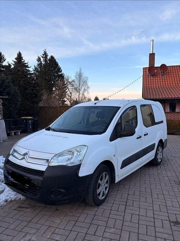 Gebraucht Citroën Berlingo 90 PS (66 kW) 2010 Weiß Van / Kleinbus