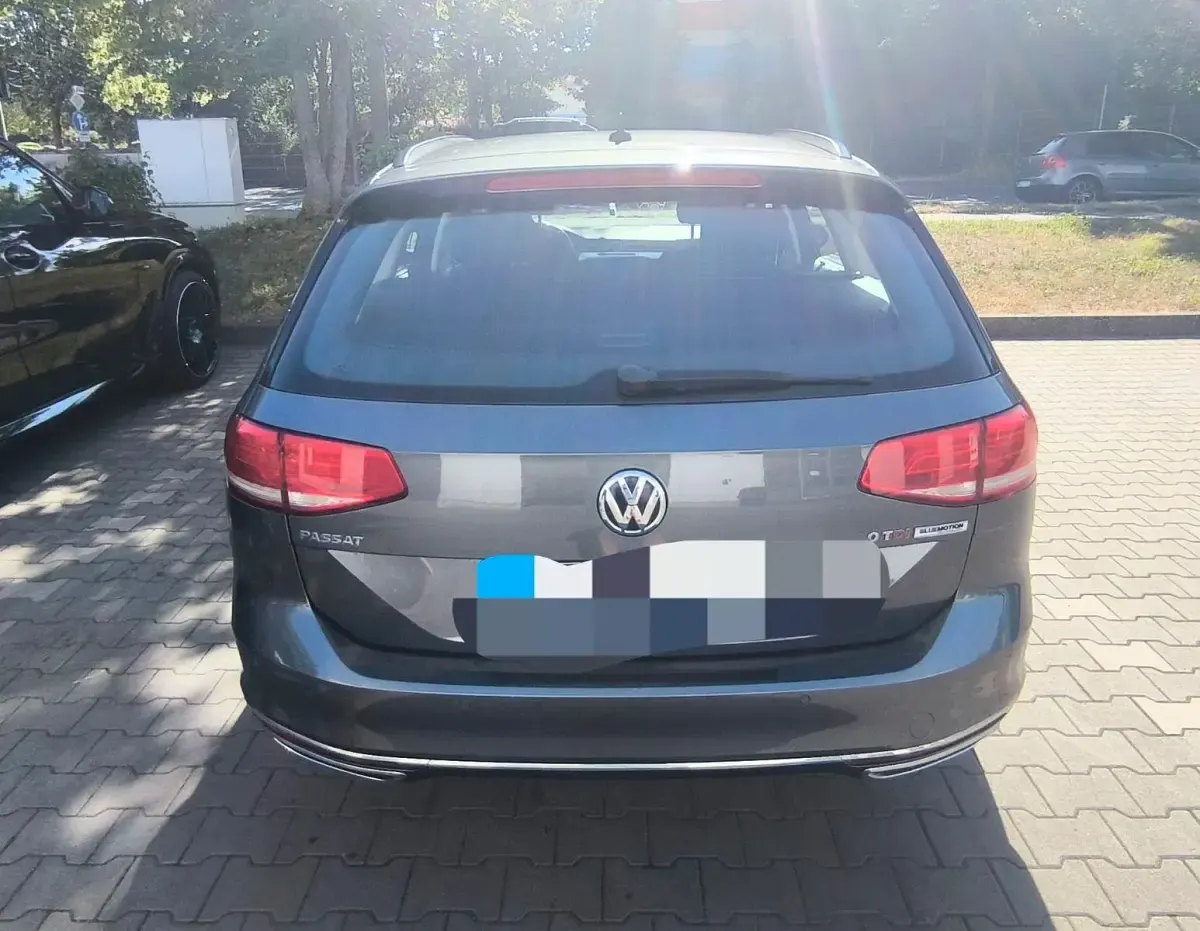 Gebraucht VW Passat Comfortline 190 PS (139 kW) 2016 Grau Kombi
