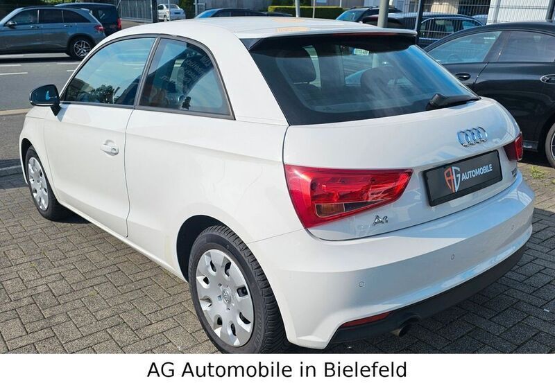 Gebraucht Audi A1 Basis 95 PS (69 kW) 2017 Cortinaweiß Kleinwagen