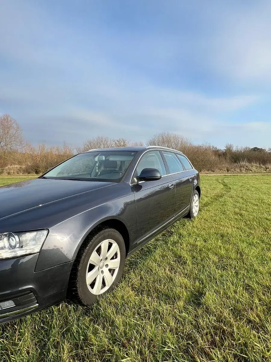 Gebraucht Audi A6 136 PS (100 kW) 2011 Blau Kombi