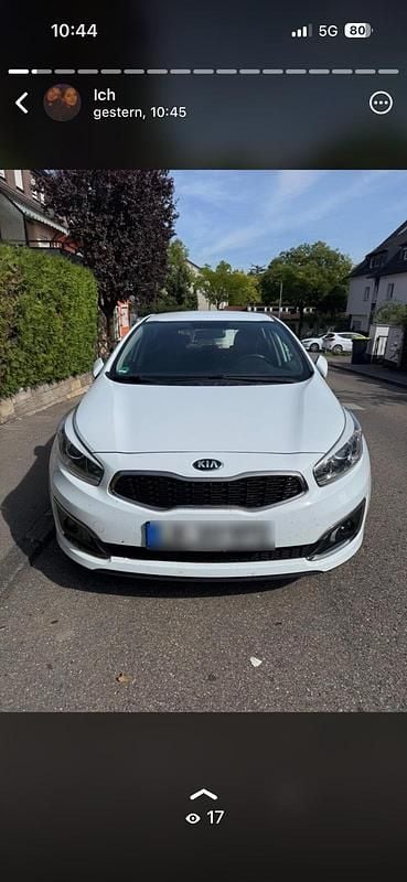 Weiß Gebraucht 2016 Kia Ceed 2 Limousine | 16.000 € - Bild 1/4