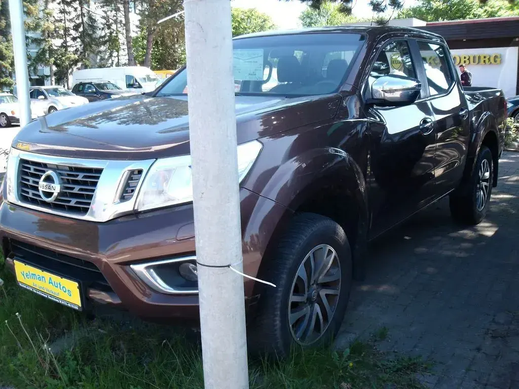 Gebraucht Nissan Navara Acenta 190 PS (139 kW) 2018 Braun Pickup