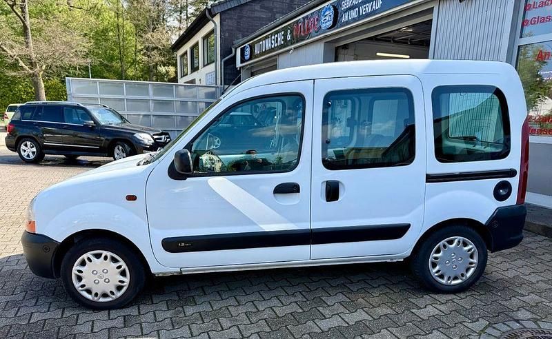 Gebraucht Renault Kangoo Authentique 75 PS (55 kW) 2002 Weiß Van / Kleinbus
