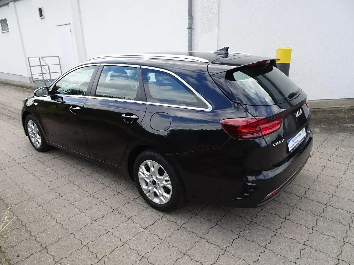 Gebraucht Kia Ceed Sportswagon 160 PS (117 kW) 2022 Schwarz Kombi