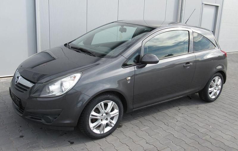 Grau Gebraucht 2010 Opel Corsa Edition Limousine | 3.900 € (Fairer Preis) - Bild 1/4