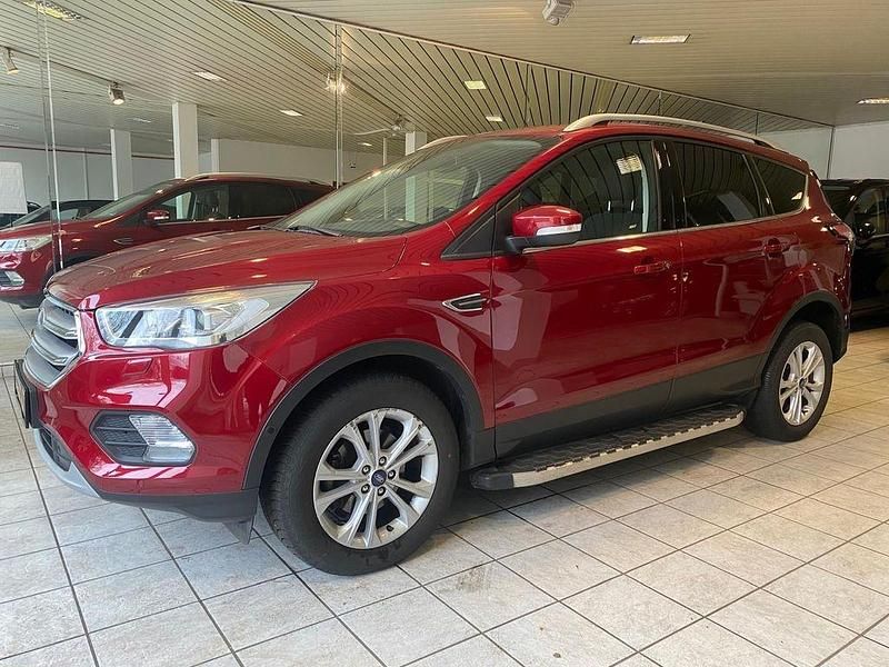 Rot Gebraucht 2019 Ford Kuga Titanium SUV | 15.950 € (Guter Preis) - Bild 1/4