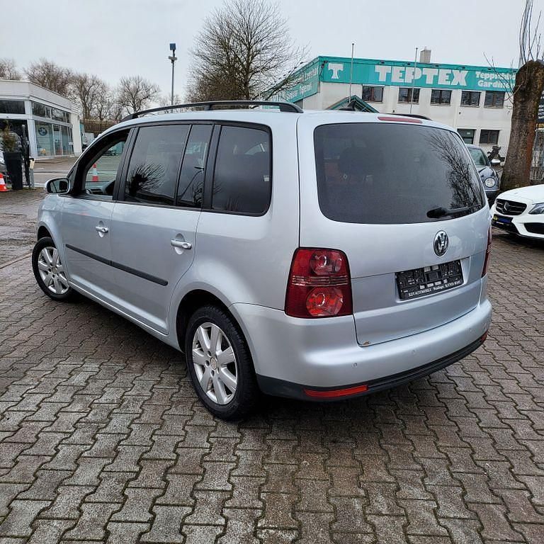 Gebraucht VW Touran Trendline 140 PS (102 kW) 2007 Silber Van / Kleinbus