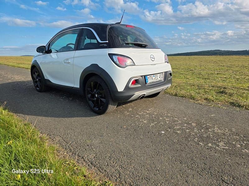 Gebraucht Opel Adam Rocks Rocks 90 PS (66 kW) 2016 Weiß Kleinwagen
