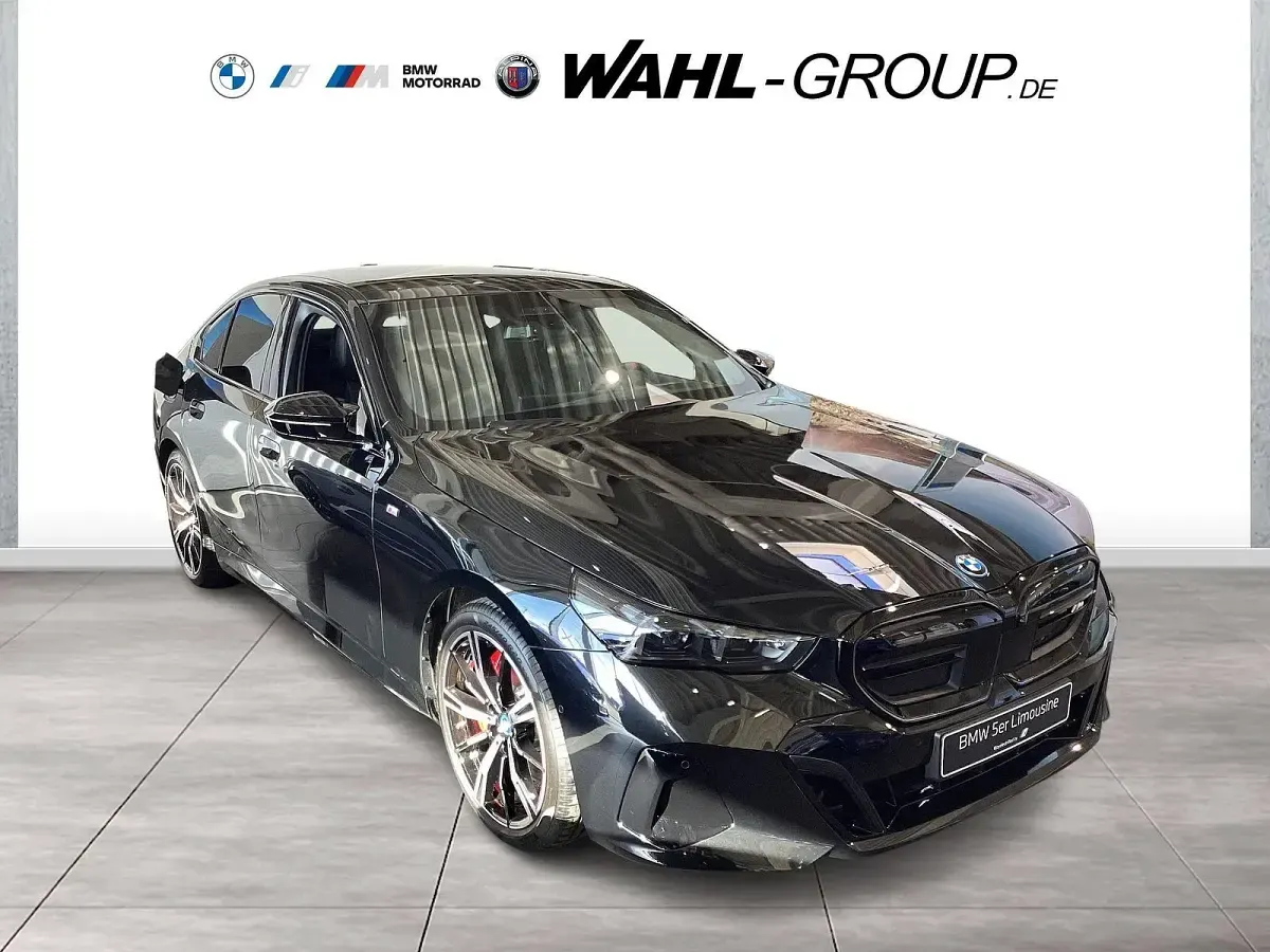 Gebraucht BMW i5 M Sport 442 kW (601 PS) 2025 Schwarz Limousine