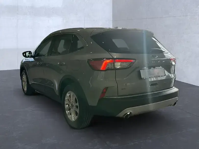 Gebraucht Ford Kuga Titanium 120 PS (88 kW) 2024 Solar silver (metallic) SUV