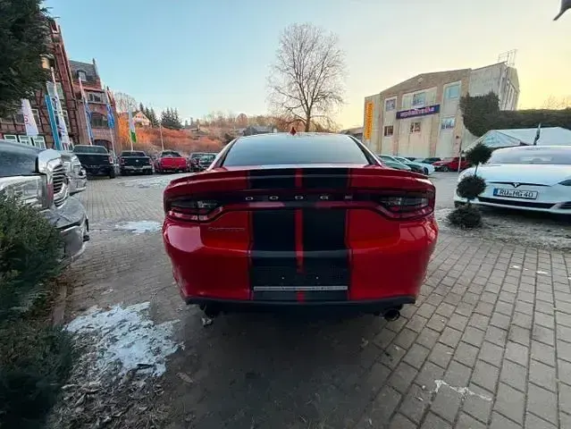 Używany Dodge Charger 375 KM (275 kW) 2017 Czerwony Sedan/Limuzyna
