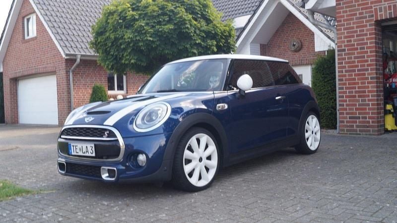 Blau Gebraucht 2014 Mini John Cooper Works Kleinwagen | 12.500 € (Fairer Preis) - Bild 1/4