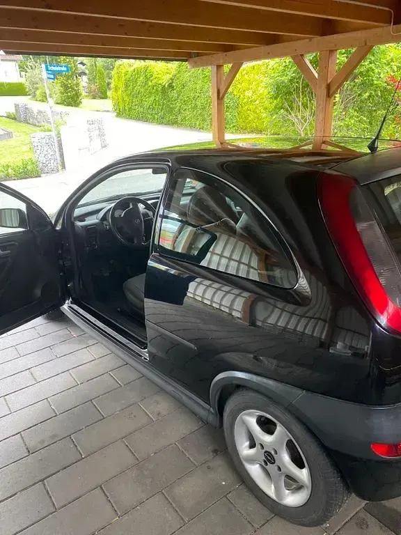 Gebraucht Opel Corsa 75 PS (55 kW) 2003 Schwarz Kleinwagen