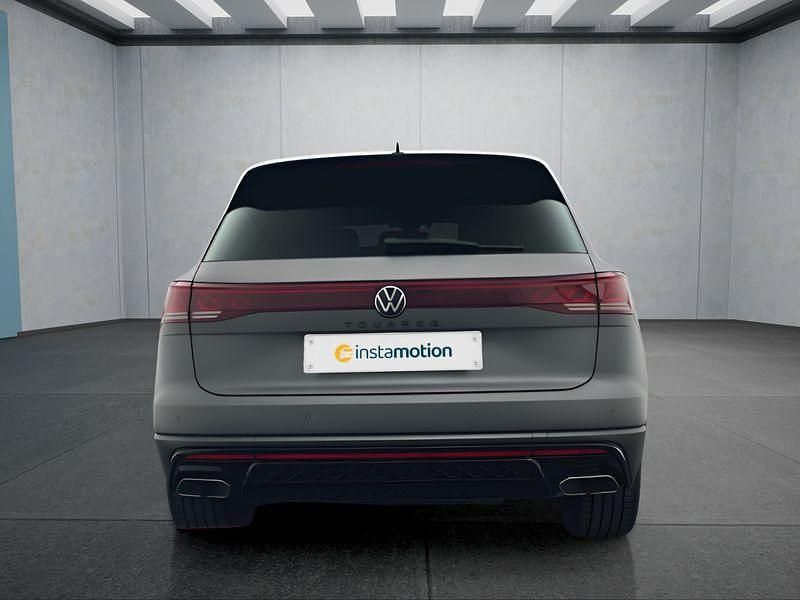 Gebraucht VW Touareg 286 PS (210 kW) 2025 Grau SUV