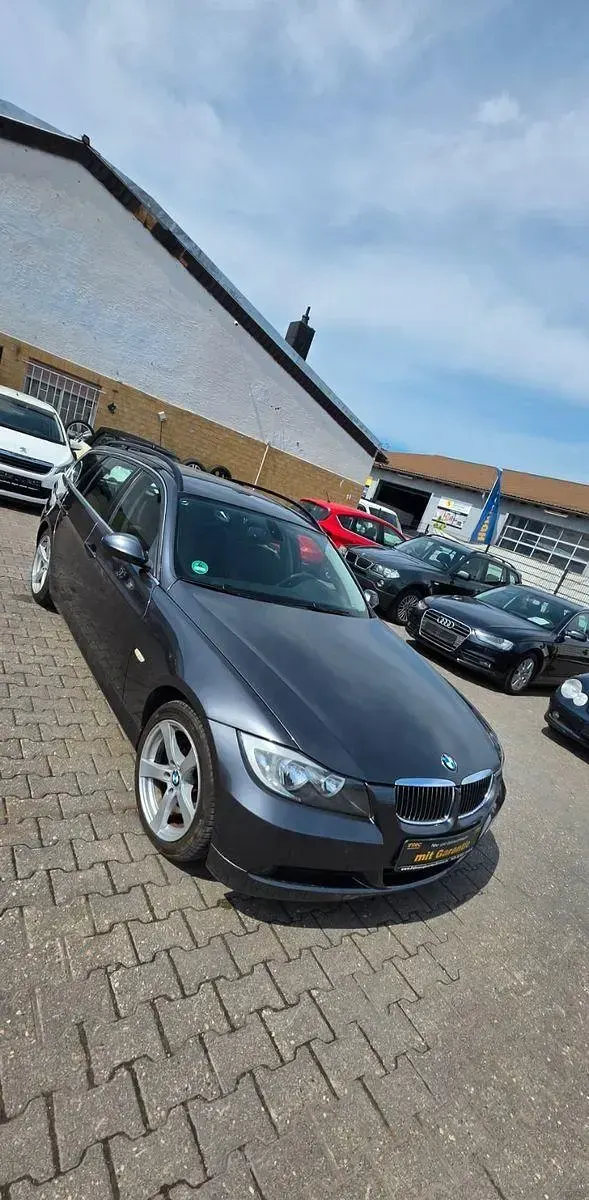 Gebraucht BMW 325 218 PS (160 kW) 2006 Grau Kombi