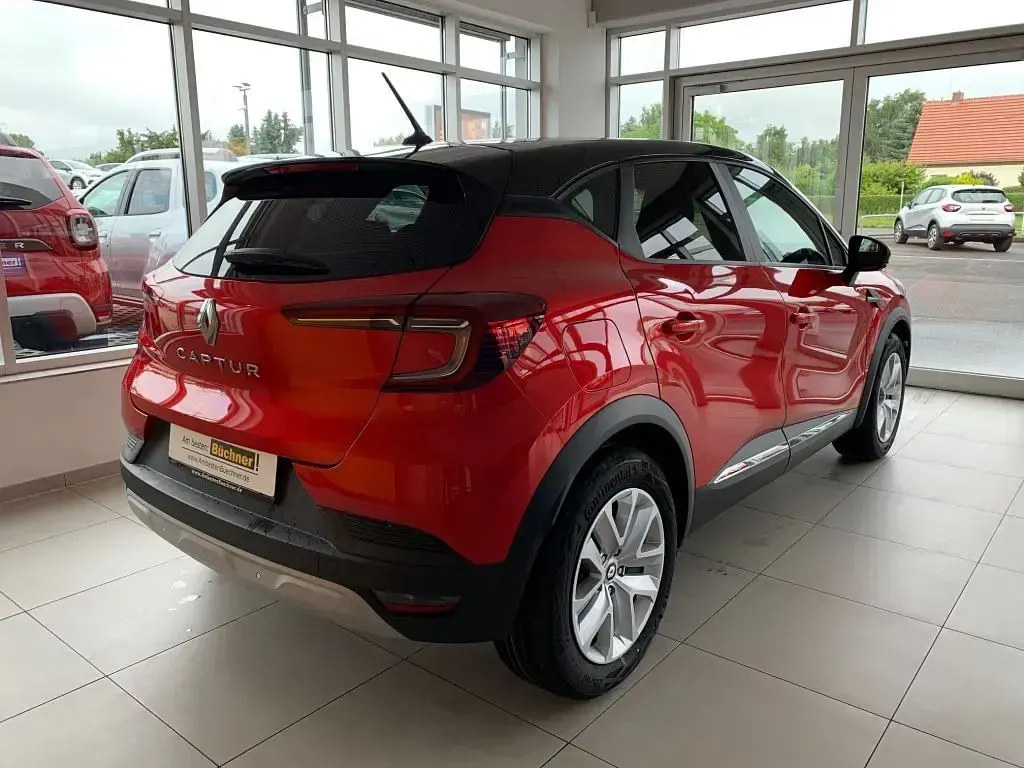 Gebraucht Renault Captur Experience 91 PS (66 kW) 2021 Rot SUV
