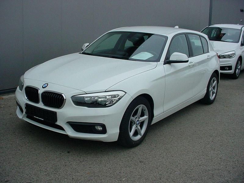 Gebraucht BMW 116 Advantage 109 PS (80 kW) 2016 Weiß Kleinwagen