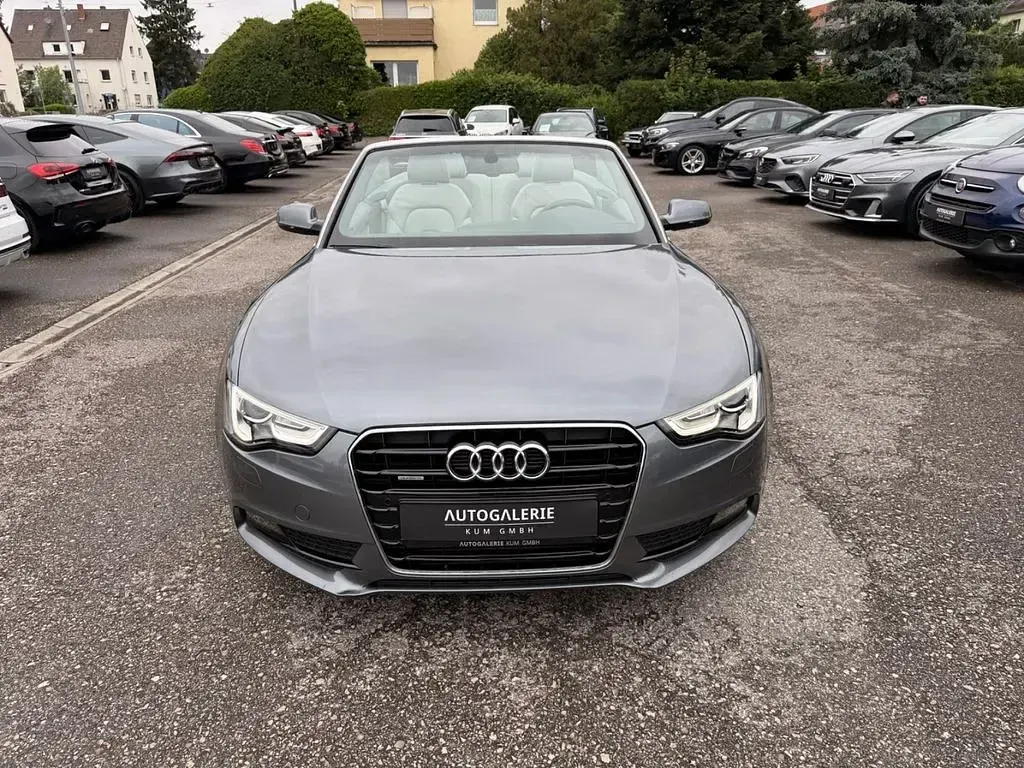 Gebraucht Audi A5 Cabriolet Ambiente 245 PS (180 kW) 2013 Grau Cabrio