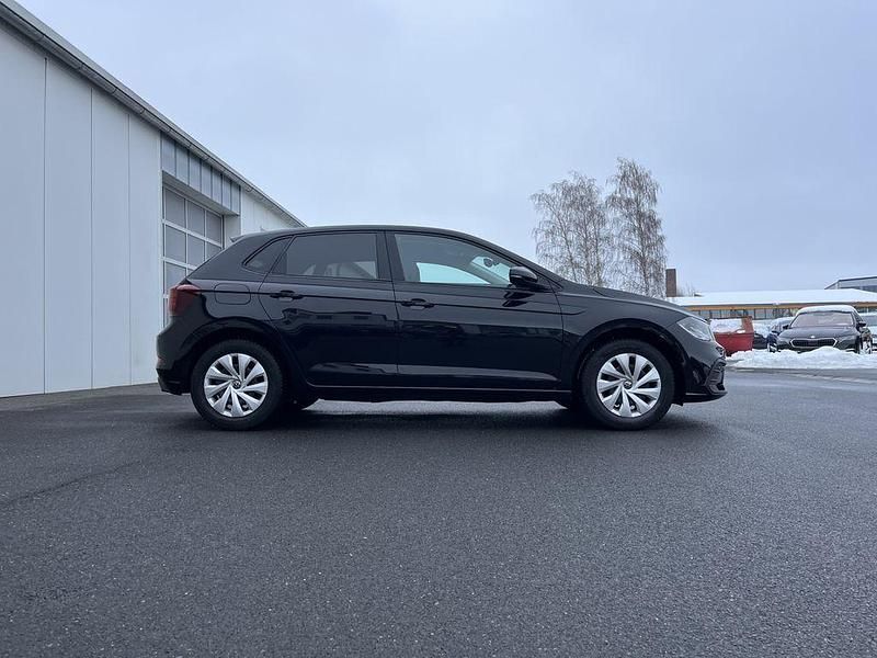 Gebraucht VW Polo Life 95 PS (69 kW) 2022 Schwarz Limousine