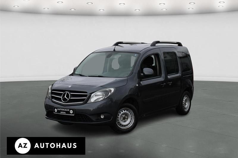 Grau Gebraucht 2019 Mercedes Citan 111 Edition Kombi | 8.499 € (Superpreis) - Bild 1/4