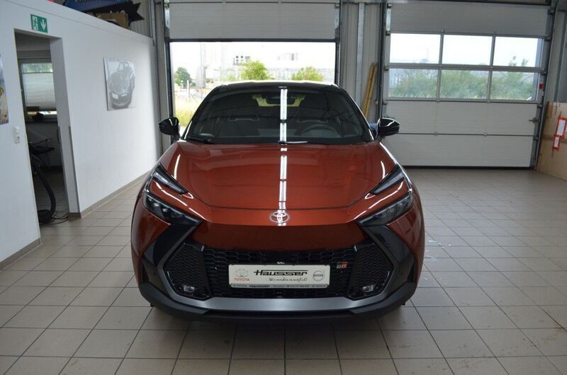 Neu Toyota C-HR Sport 223 PS (164 kW) 2025 Oxide bronze/ dach schwaz SUV