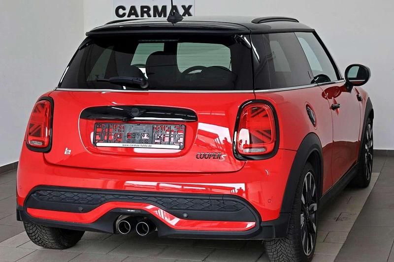 Gebraucht Mini Cooper S 178 PS (130 kW) 2022 Chili red Kleinwagen