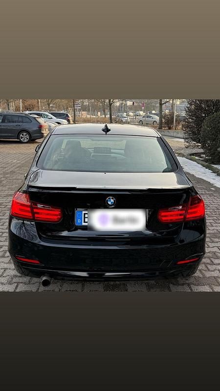Gebraucht BMW 316 136 PS (100 kW) 2015 Schwarz Limousine