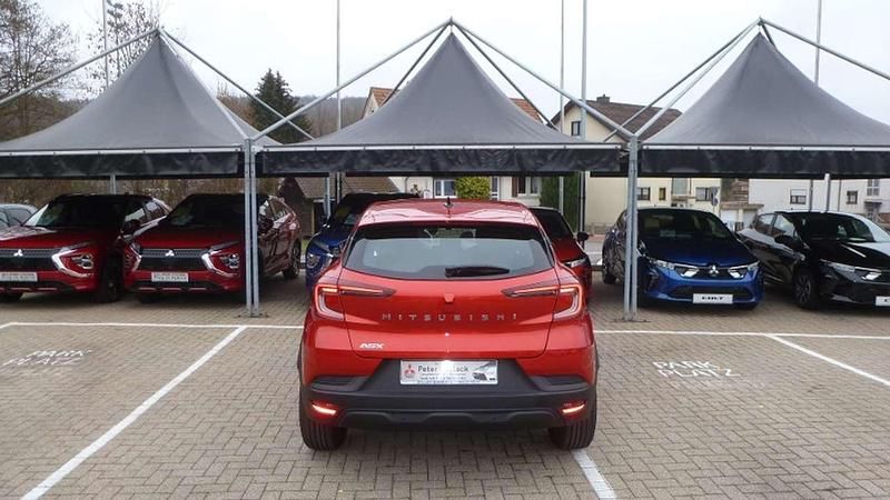 Gebraucht Mitsubishi ASX Basis 91 PS (66 kW) 2024 Aurorarot SUV