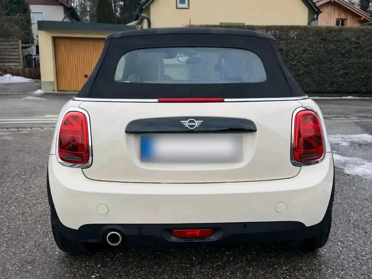 Gebraucht Mini Cooper Cabriolet 136 PS (100 kW) 2018 Weiß Cabrio