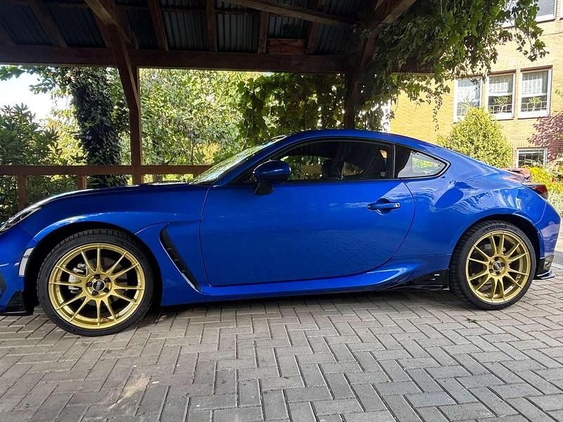 Blau Gebraucht 2024 Subaru BRZ Sport Coupé | 43.900 € (Teuer) - Bild 1/4