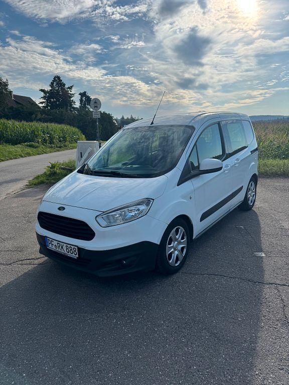 Weiß Gebraucht 2016 Ford Transit S Van / Kleinbus | 9.100 € (Guter Preis) - Bild 1/4