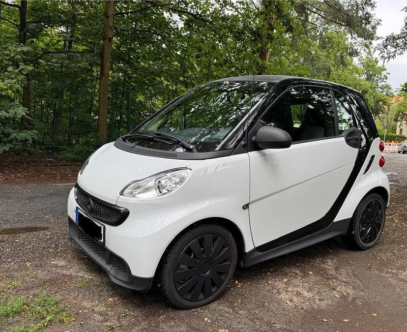 Weiß Gebraucht 2014 Smart ForTwo Coupé Coupé | 5.400 € (Fairer Preis) - Bild 1/3