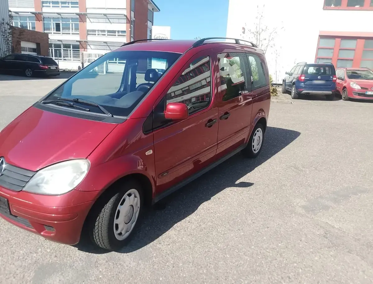 Gebraucht Mercedes Vaneo 91 PS (66 kW) 2003 Rot Van / Kleinbus