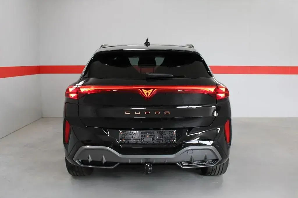 Neu Cupra Terramar VZ 204 PS (150 kW) 2026 Schwarz SUV