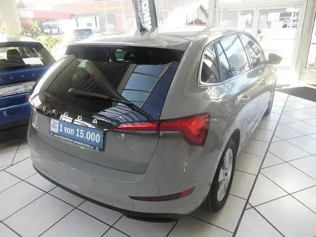 Gebraucht Skoda Scala Style 150 PS (110 kW) 2021 Grau Kleinwagen