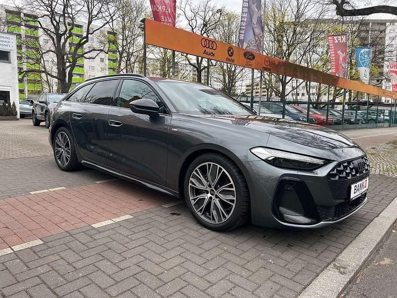 Second-hand Audi A5 Sport 204 CP (150 kW) 2025 Gri Break